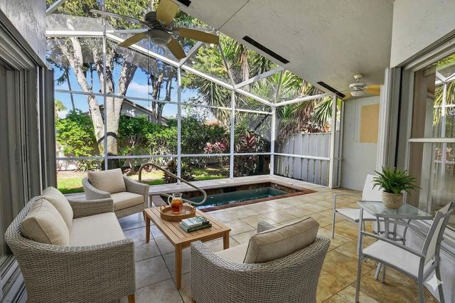 9914 Harbour Lake Circle, Boynton Beach, FL 33437