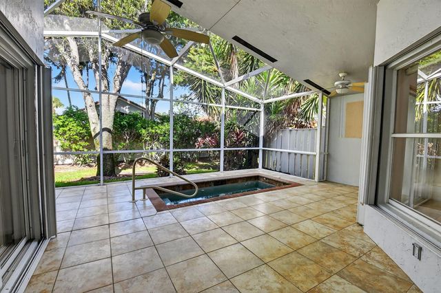 9914 Harbour Lake Circle, Boynton Beach, FL 33437