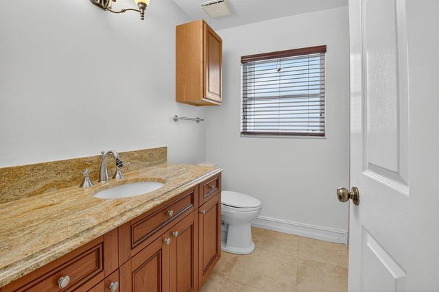 9914 Harbour Lake Circle, Boynton Beach, FL 33437