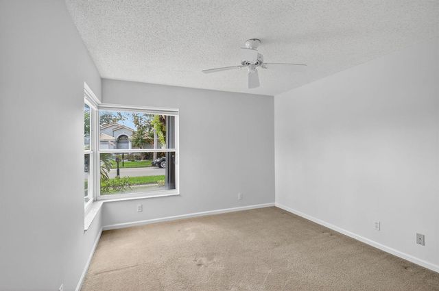 9914 Harbour Lake Circle, Boynton Beach, FL 33437
