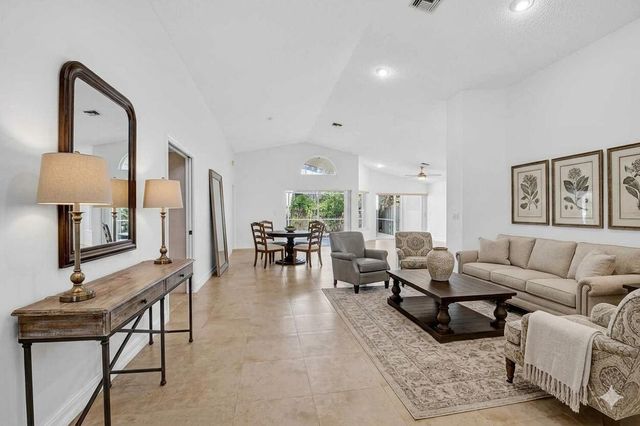 9914 Harbour Lake Circle, Boynton Beach, FL 33437