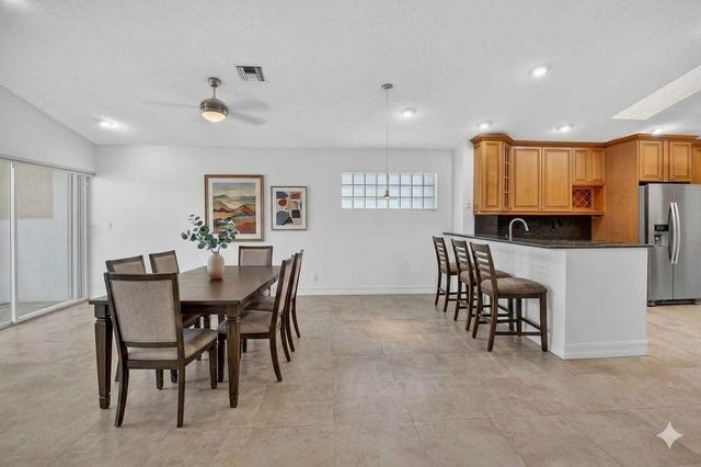 9914 Harbour Lake Circle, Boynton Beach, FL 33437