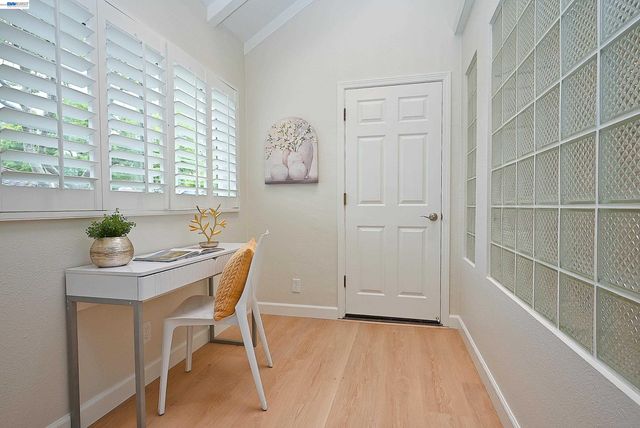 521 Silver Lake Dr, Danville, CA 94526