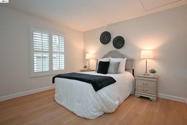 521 Silver Lake Dr, Danville, CA 94526