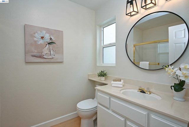 521 Silver Lake Dr, Danville, CA 94526