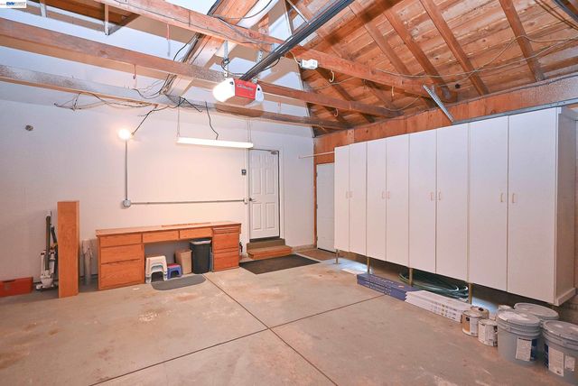 521 Silver Lake Dr, Danville, CA 94526
