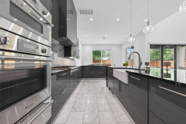 14002 Woodthorpe Lane, Houston, TX 77079