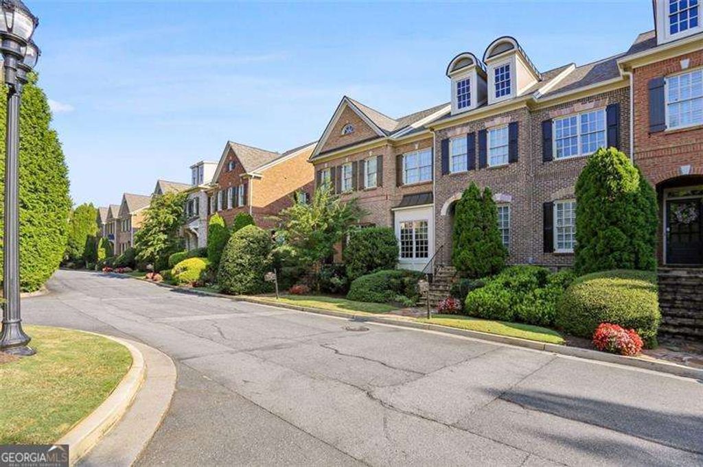 594 PARKSIDE VILLAGE Way NW, Marietta, GA 30060