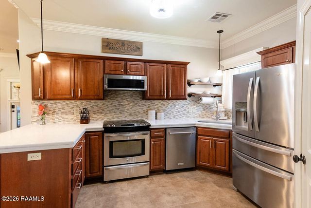 203 Blackwater River Drive, Lafayette, LA 70508