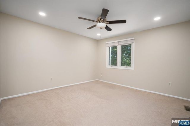 18 Guilford Court, Par-troy Hills Twp., NJ 07950