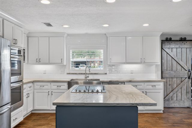 14810 Bluffridge Circle, Houston, TX 77095