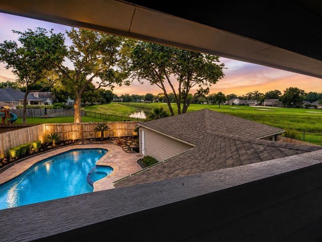 14810 Bluffridge Circle, Houston, TX 77095