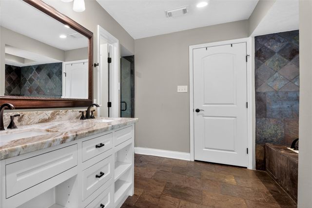 14810 Bluffridge Circle, Houston, TX 77095