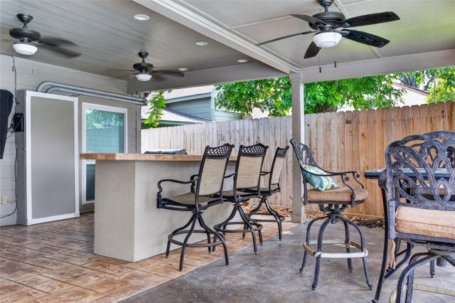 14810 Bluffridge Circle, Houston, TX 77095