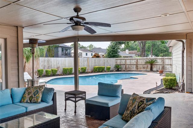 14810 Bluffridge Circle, Houston, TX 77095