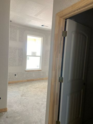 181 Sunny Side Road, Valley View, TX 76272