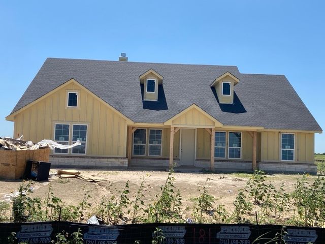 181 Sunny Side Road, Valley View, TX 76272