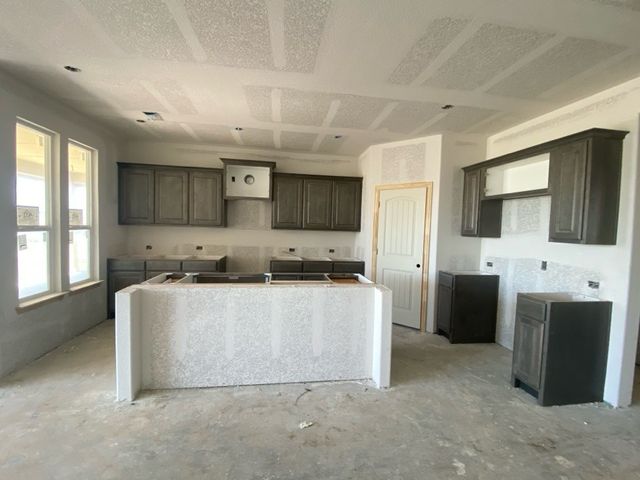 181 Sunny Side Road, Valley View, TX 76272