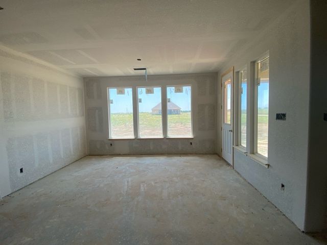 181 Sunny Side Road, Valley View, TX 76272