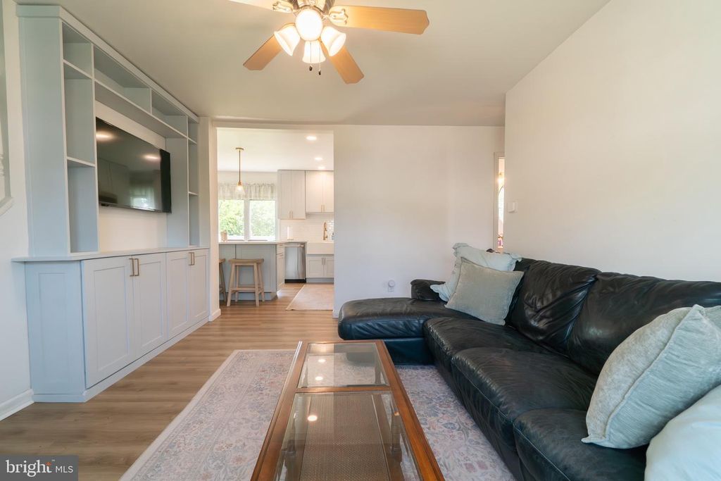1129 JEFFERSON AVE, BELLMAWR, NJ 08031 — photo 4