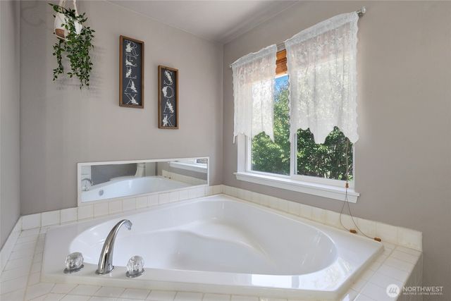 18929 91st Avenue E, Puyallup, WA 98375
