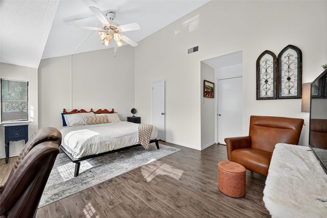 1103 Dulles Avenue 304, Stafford, TX 77477