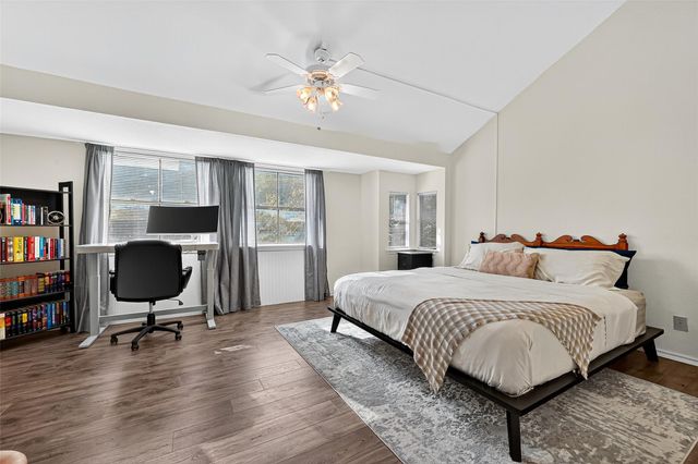 1103 Dulles Avenue 304, Stafford, TX 77477