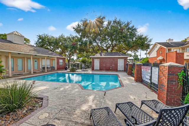 1103 Dulles Avenue 304, Stafford, TX 77477