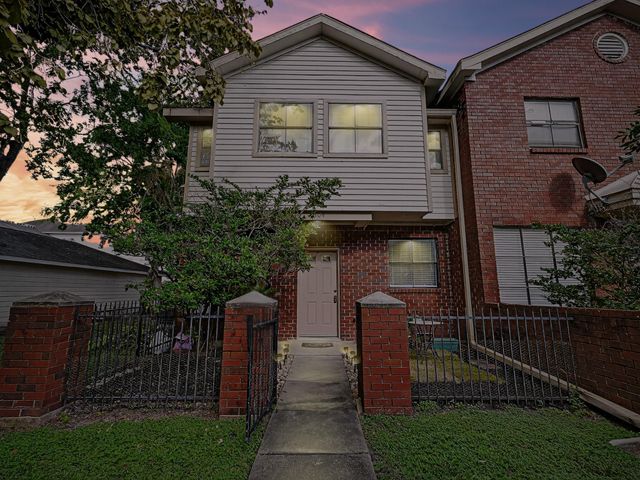 1103 Dulles Avenue 304, Stafford, TX 77477