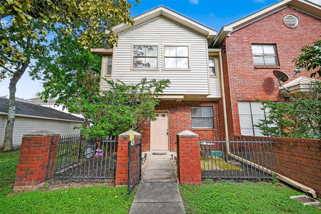 1103 Dulles Avenue 304, Stafford, TX 77477