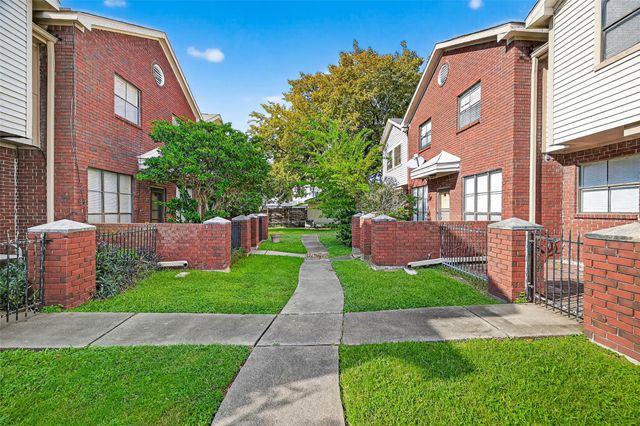 1103 Dulles Avenue 304, Stafford, TX 77477