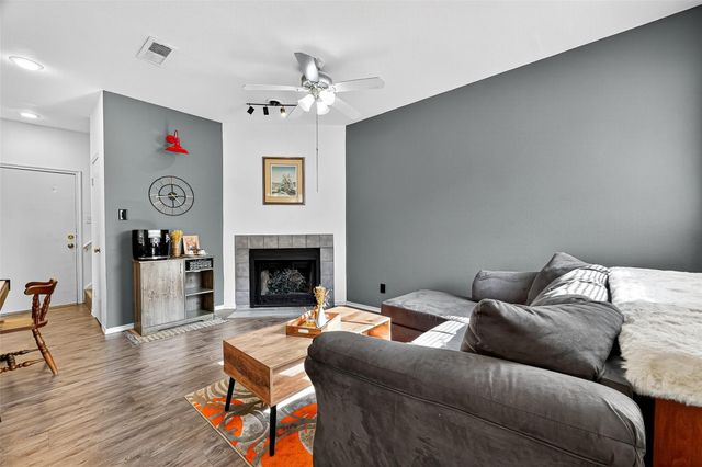 1103 Dulles Avenue 304, Stafford, TX 77477