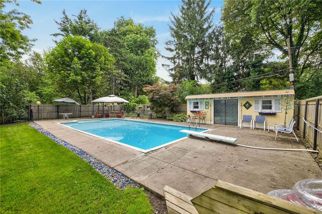 40 Evandale Road, Brighton, NY 14618