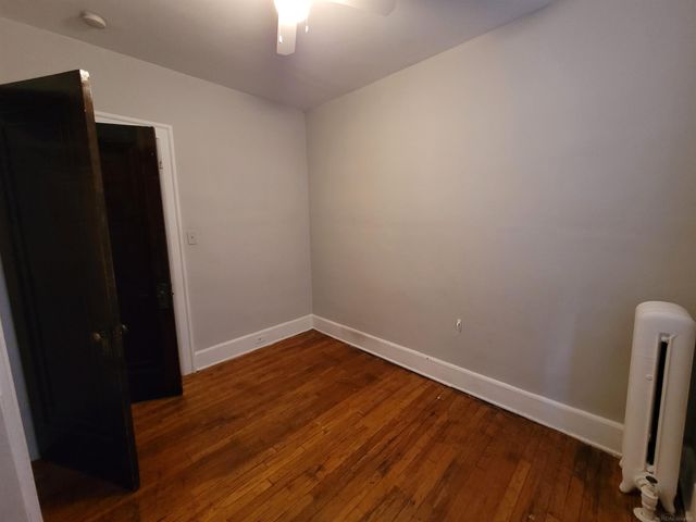 895 Beaconsfield Avenue, Grosse Pointe Park, MI 48230