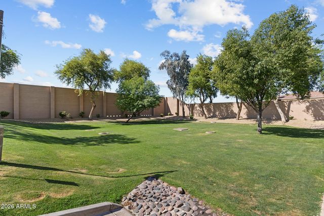 8189 W GROOM CREEK Road, Phoenix, AZ 85043