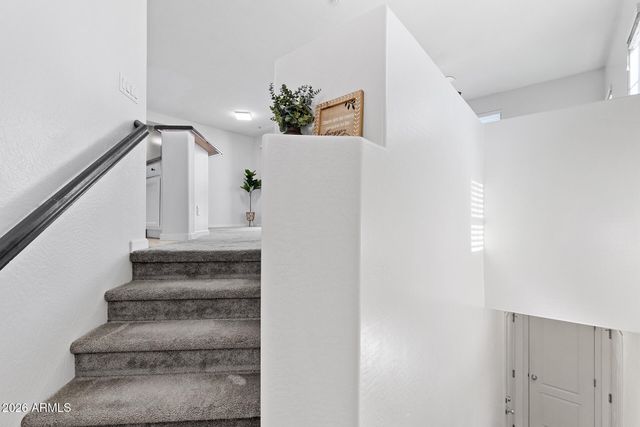 8189 W GROOM CREEK Road, Phoenix, AZ 85043