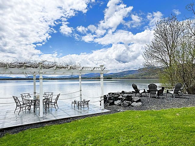 118 Capital Hill Drive, Shoreham, VT 05491