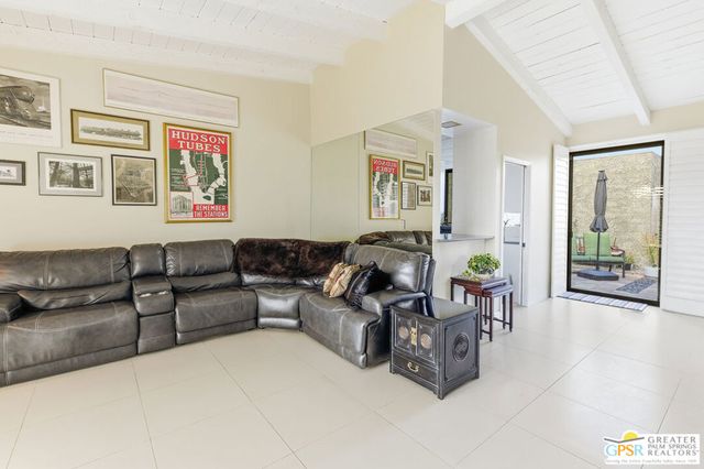 1747 E El Alameda, Palm Springs, CA 92262