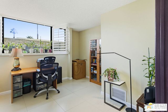 1747 E El Alameda, Palm Springs, CA 92262