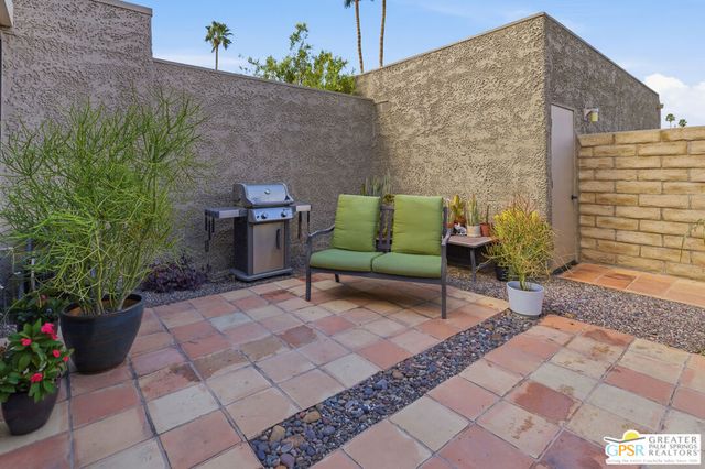 1747 E El Alameda, Palm Springs, CA 92262