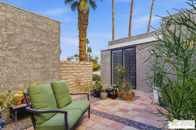 1747 E El Alameda, Palm Springs, CA 92262