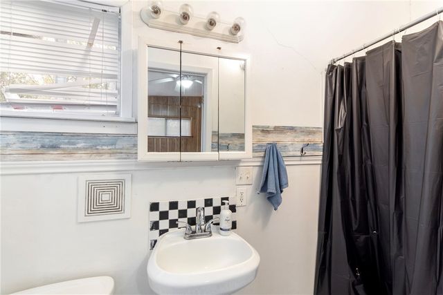 2608 Cavitt Avenue, Bryan, TX 77801