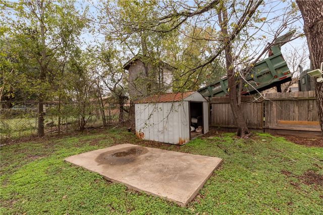 2608 Cavitt Avenue, Bryan, TX 77801