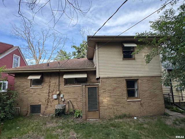 805 N STERLING Avenue, West Peoria, IL 61604