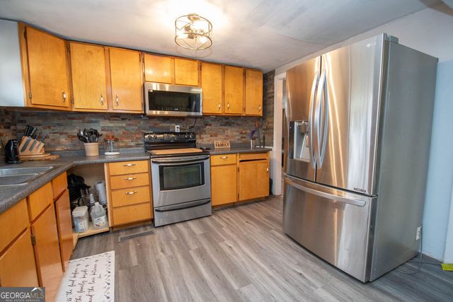 15 Aycock Street, Whitesburg, GA 30185