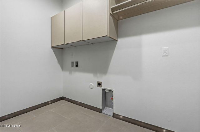 8417 PHIL Place, Vinton, TX 79821