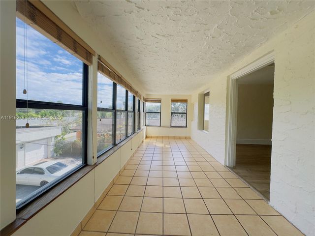 1634 SW 4th Ave 1, Fort Lauderdale, FL 33315