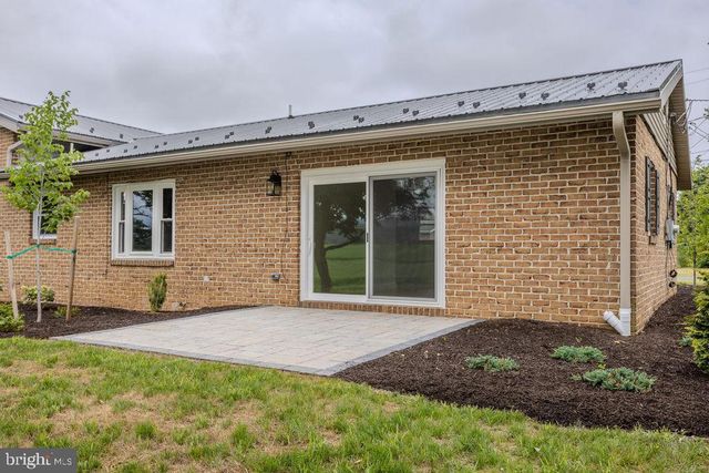 220 HARTZELL DRIVE, Fayetteville, PA 17222
