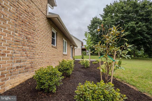 220 HARTZELL DRIVE, Fayetteville, PA 17222