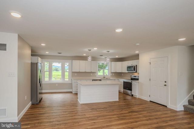 220 HARTZELL DRIVE, Fayetteville, PA 17222